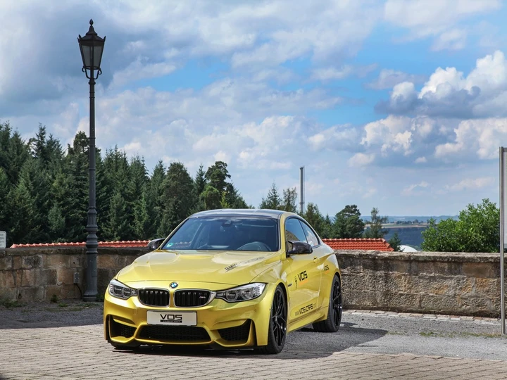 Bmw M4 by VOS