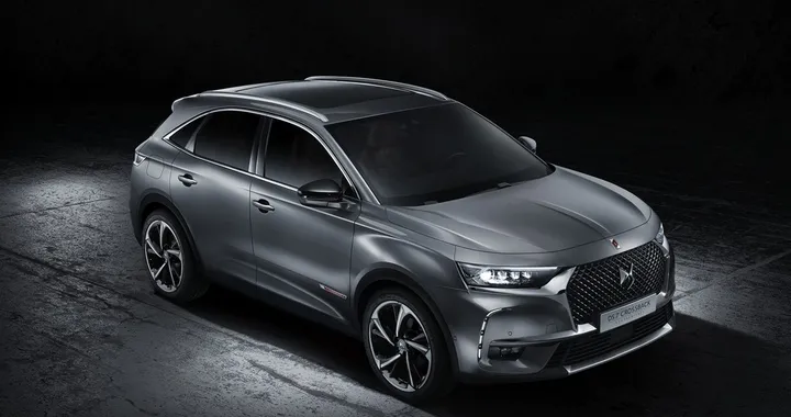 DS 7 Crossback La Première: solo online con prezzo da 52.200 euro