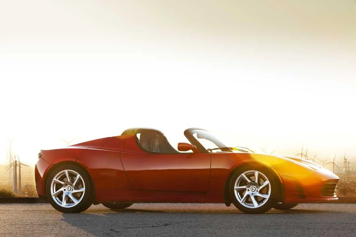 Tesla Roadster 2011