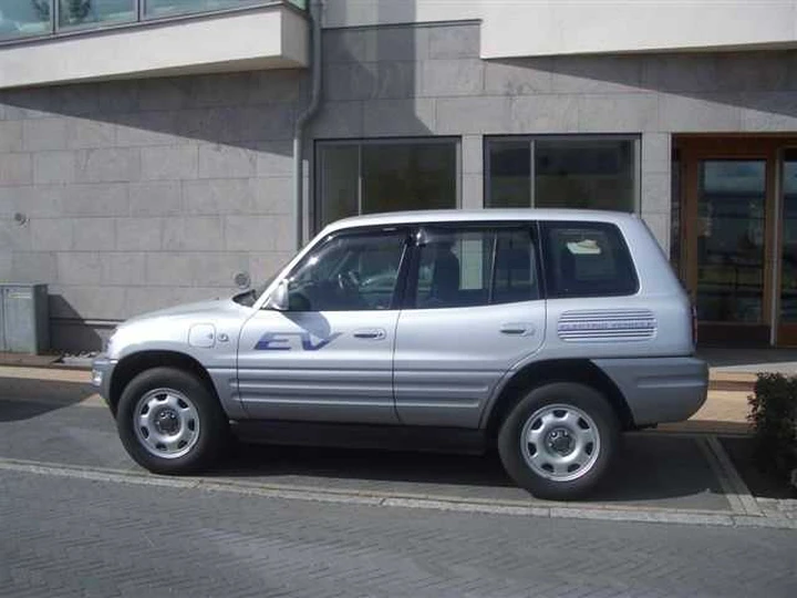 C'era una volta…la Toyota Rav4 elettrica