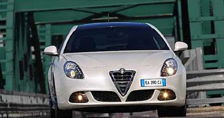 Acceleratore Alfa Giulietta: la risposta Fiat