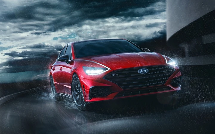 Hyundai Sonata N Line: la berlina coreana veste sportiva