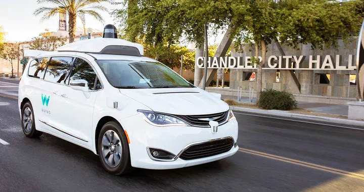 FCA e Google, insieme per i robot-taxi