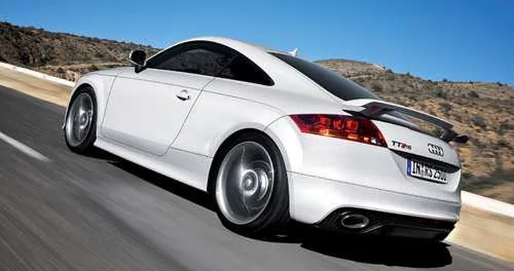 Audi: debutta il cambio S-Tronic sulla TT RS