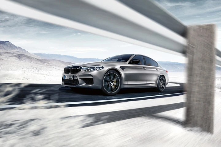 Bmw M5 Competition 2018: immagini ufficiali