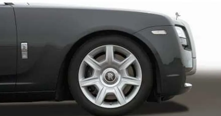 Rolls-Royce Ghost: la presentazione live su Motori.it