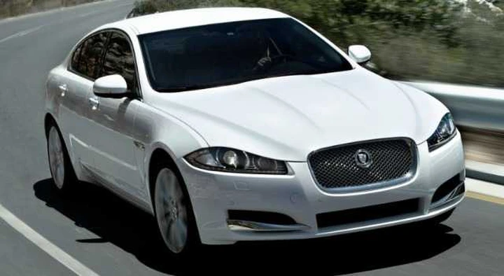 Jaguar XF 2014: tra le novità il 2 litri diesel Eco2