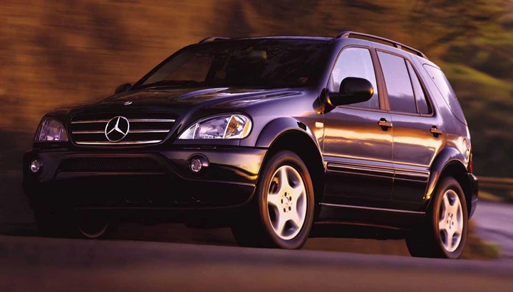 Mercedes richiama 186.000 Suv Classe M