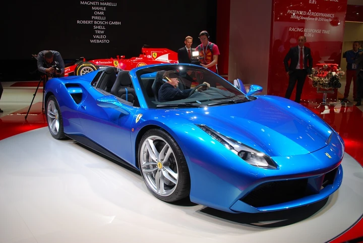 Ferrari 488 Spider: emozioni italiche a Francoforte