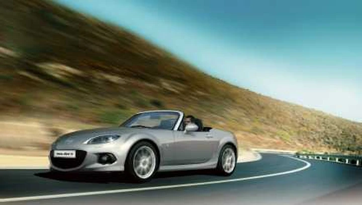 Mazda MX-5 Roadster: in arrivo una nuova versione