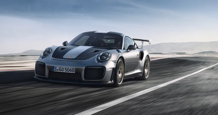 Porsche 911 GT2 RS: la 911 più performante di sempre