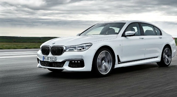 Veneto, caccia ai ladri degli interni di Bmw