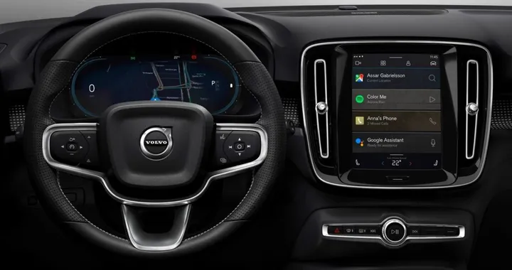 Volvo: infotainment rivoluzionario per la XC40 elettrica