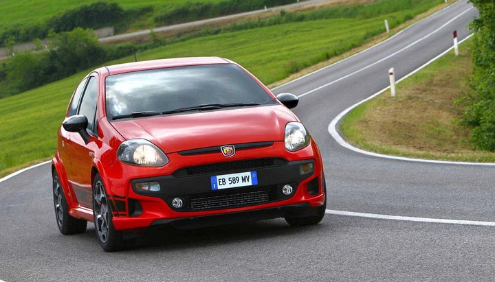 Abarth con Diageo per il divertimento responsabile