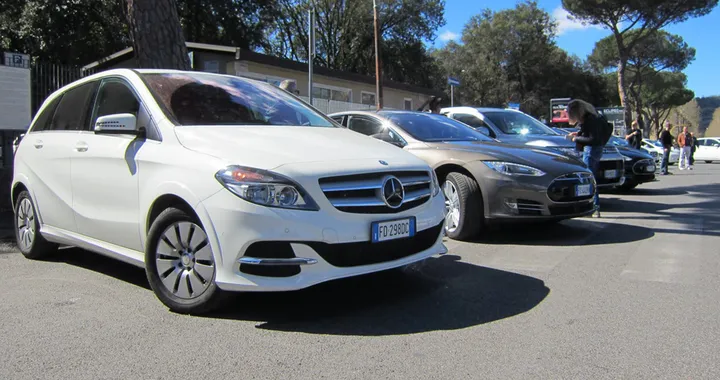 Mercedes Classe B Electric Drive al Raduno Interregionale Mobilità elettrica