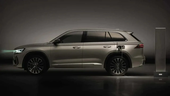 Geely Monjaro EM-i: il nuovo SUV ibrido debutta a Parigi
