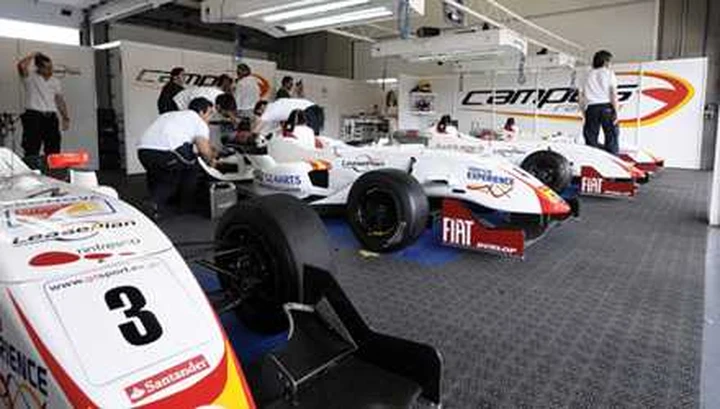 La Campos-Dallara in pista a Gennaio