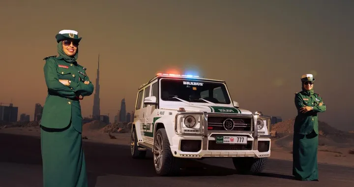 Brabus B63S-700 Widestar per la polizia di Dubai