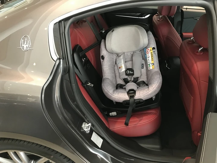 AxissFix Air, il primo seggiolino per bambini dotato di airbag