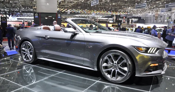 Ford Mustang Cabrio 2014 al Salone di Ginevra