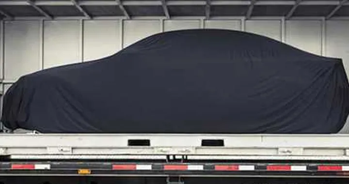 Lexus IS 2013: ultimo teaser prima del debutto