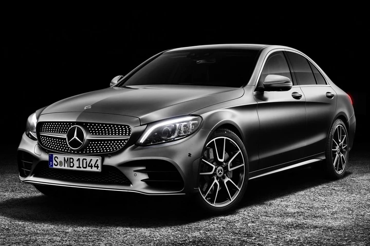 Mercedes Classe C berlina 2018: immagini ufficiali