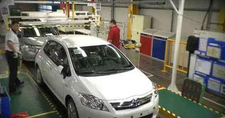 Toyota Auris HSD da luglio a 22.000 euro