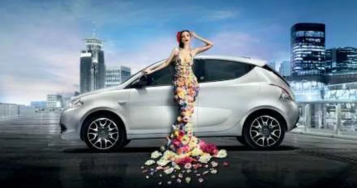 Lancia Ypsilon Ecochic a metano da 16.500 euro