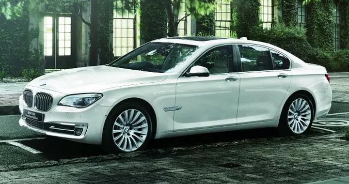 Bmw 740i Executive Edition: solo per il Giappone