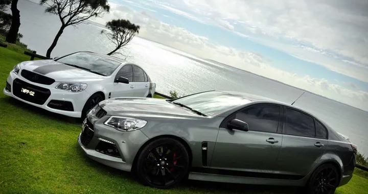 Holden VF Commodore SS-V e HSV Gen-F by Walkinshaw