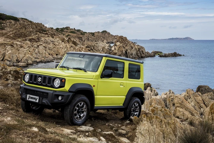 Suzuki Jimny: in off-road con la grinta dei samurai
