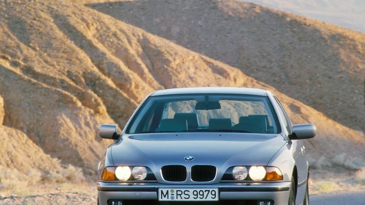 BMW 523i