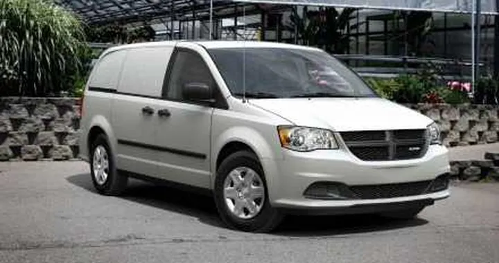 Lancia Voyager: in arrivo una versione furgone?