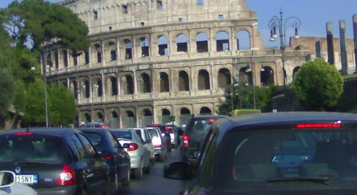Traffico e trasporti pubblici: l'ACI boccia Roma