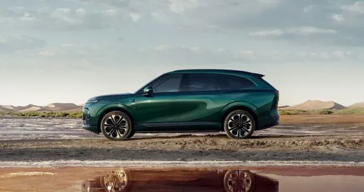 XPENG G9L: il nuovo SUV di lusso debutta a Parigi