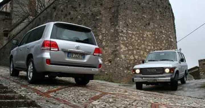 Toyota Land Cruiser: sfida generazionale, V8 contro HJ61