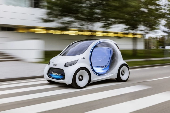 Le strade di Mercedes per la mobilità del futuro