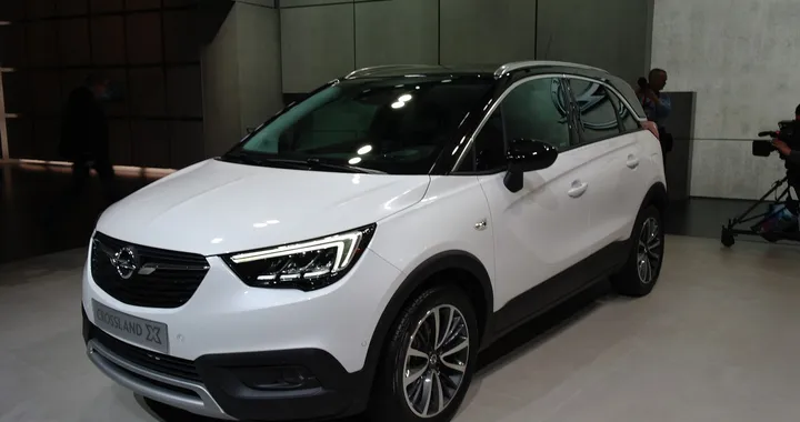 Opel Crossland X: a Ginevra la sostituta della Meriva
