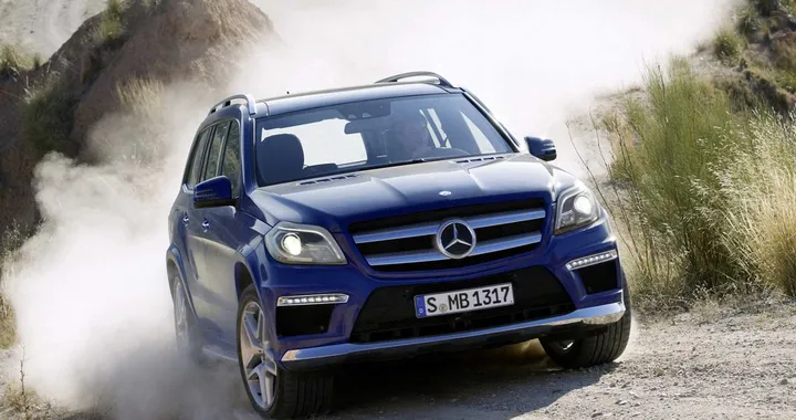 Mercedes GL 2012: prime foto ufficiali