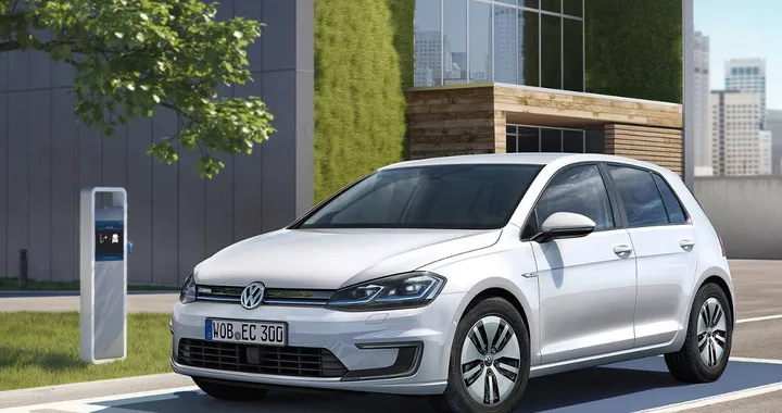 Salone di Los Angeles: nuova Volkswagen e-Golf