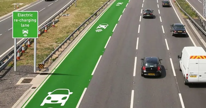 Gran Bretagna: più auto elettriche e via libera alla guida autonoma