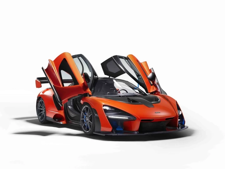 McLaren Senna: l’ultimo esemplare all’asta per 2,67 milioni di dollari