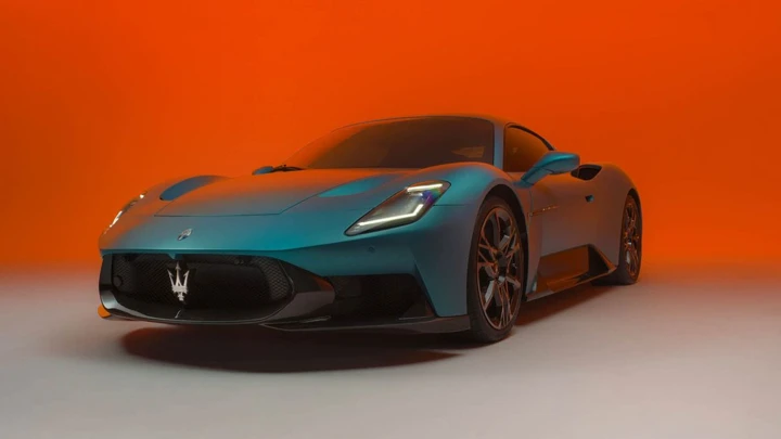 Maserati MCPURA: la nuova supercar italiana che ridefinisce l’essenza della performance