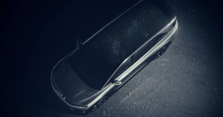 Lucid Gravity: il nuovo SUV elettrico debutterà il mese prossimo [TEASER]