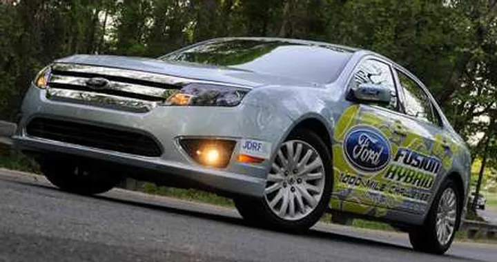 Ford Fusion Hybrid: record mondiale di percorrenza negli USA