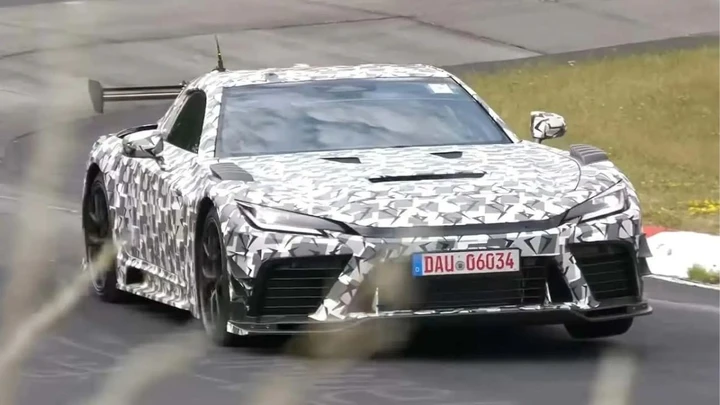 Toyota GR GT: al Nürburgring debutta la versione più estrema della supercar