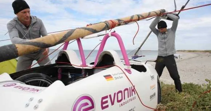Australia: auto eolica percorre 400 km