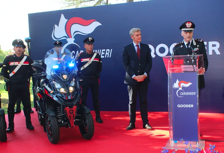 Quadro Qooder consegnato all'Arma dei Carabinieri