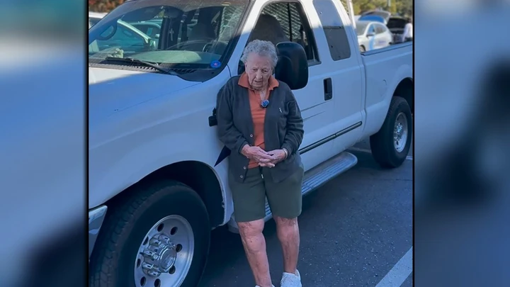 Una donna di 92 anni vuole guidare solo la sua Ford Super Duty Diesel con cambio manuale