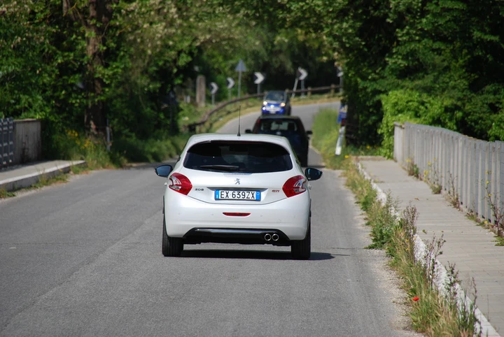 Peugeot 208 GTI 30th in prova